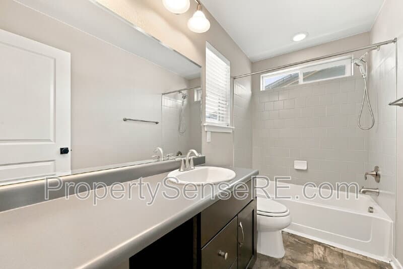 Parker Townhome: 13788 Tall Oaks Loop