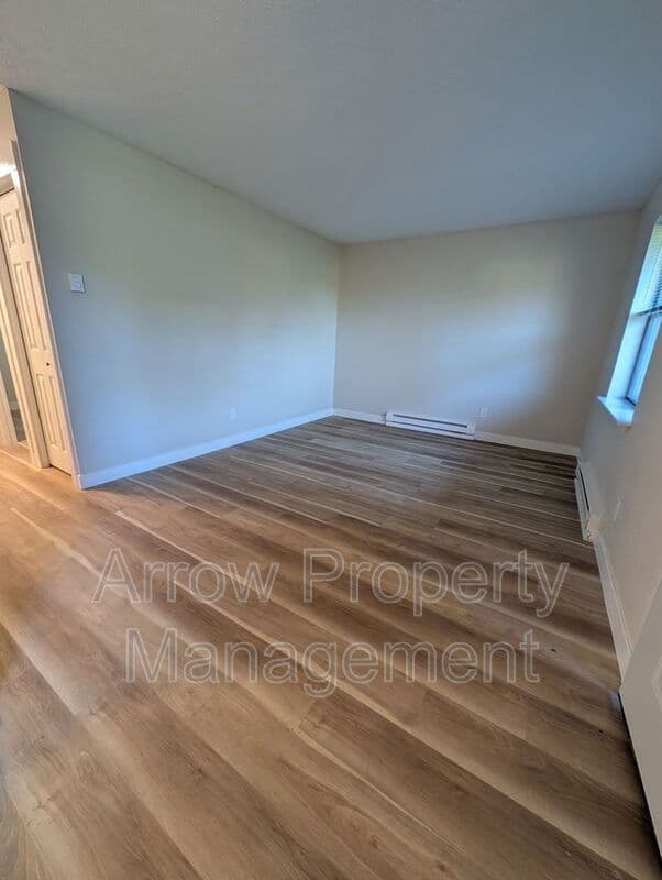 Tarkio House: 610 S 7th Street-18