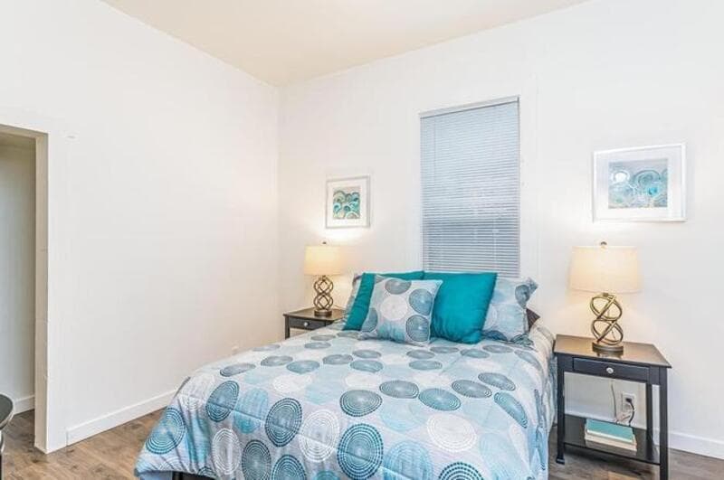 Seattle House: 1226 S Trenton St