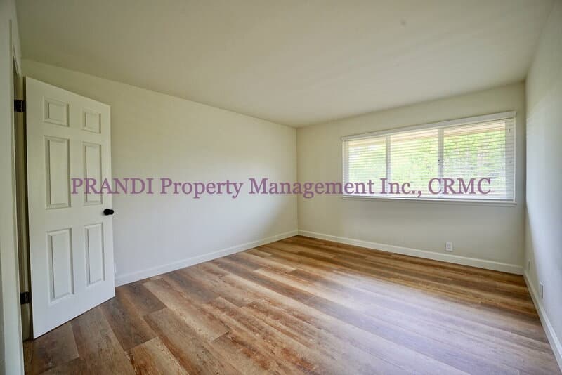 Tiburon Condo: 20 Circle Dr