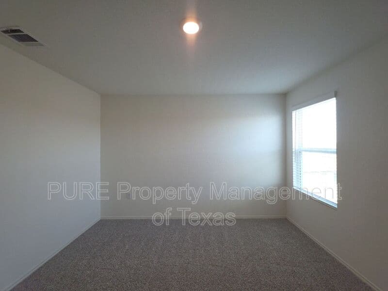 Austin House: 10712 Sunday Drive