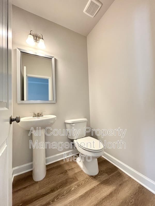 Lula Townhome: 6366 Pine Ridge Point