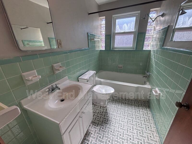 Saint Louis Condo: 5311 Jamieson Ave