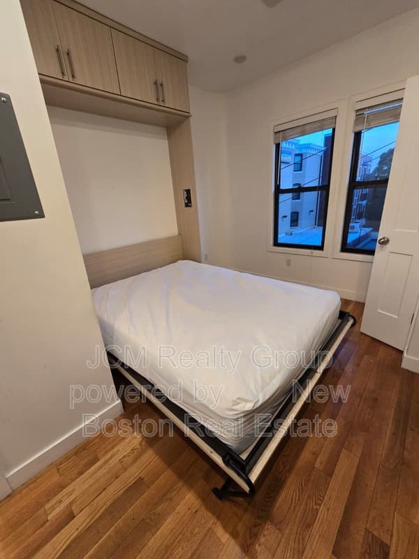 Chelsea Condo: 21 Fifth Street