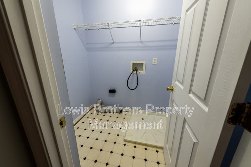 Richmond House: 3209 Purvis Road