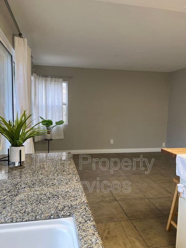 Santa Maria House: 260 Moon Dance Drive