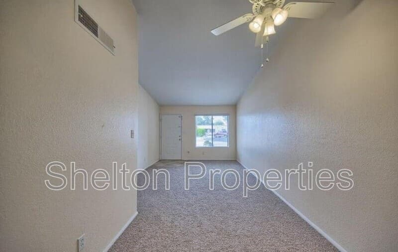 Mesa House: 4523 E Camino Cir Unit 2