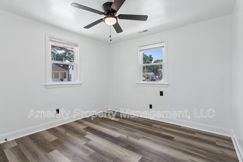 Norfolk Townhome: 1028 Modoc Avenue - A