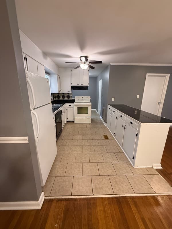 Huntsville House: 2503 Birchfield Street NW