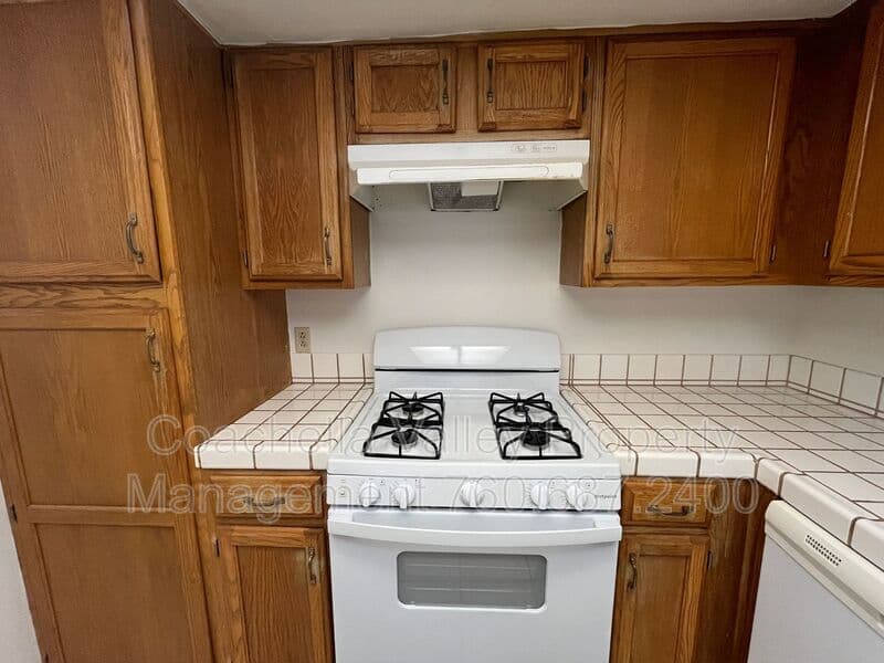 Cathedral City House: 28640 Landau Blvd