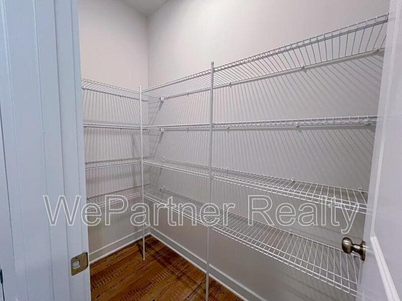 Douglasville House: 7225 Lacey Dr