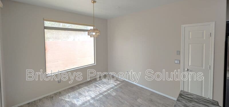 Chandler House: 1311 E Marlin Dr