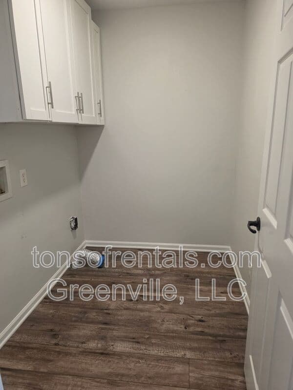 Greenville House: 100 Tanacross Way