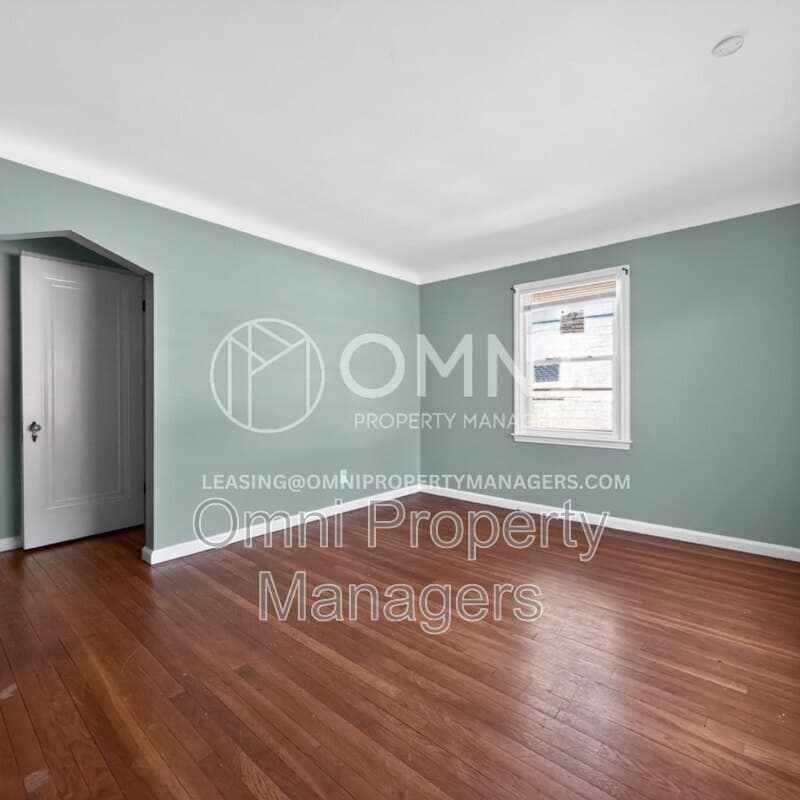Detroit House: 11529 Roxbury St