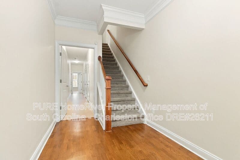 Mt Pleasant House: 1205 Dingle Rd