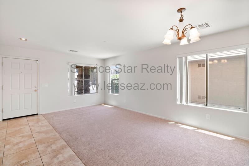 Maricopa House: 41881 W Avella Dr