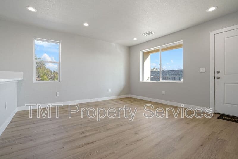 Sacramento House: 4190 35th Street