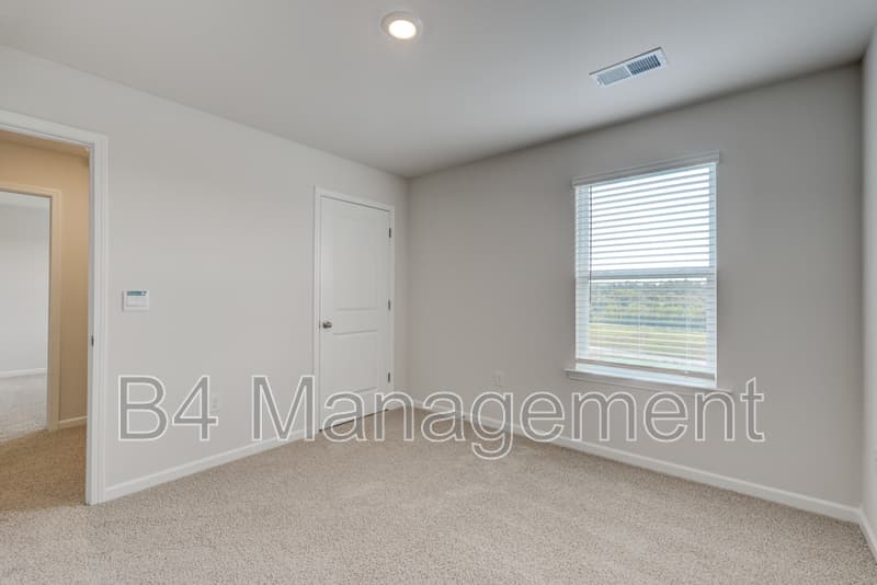 Boiling Springs House: 4134 Springshire Ln