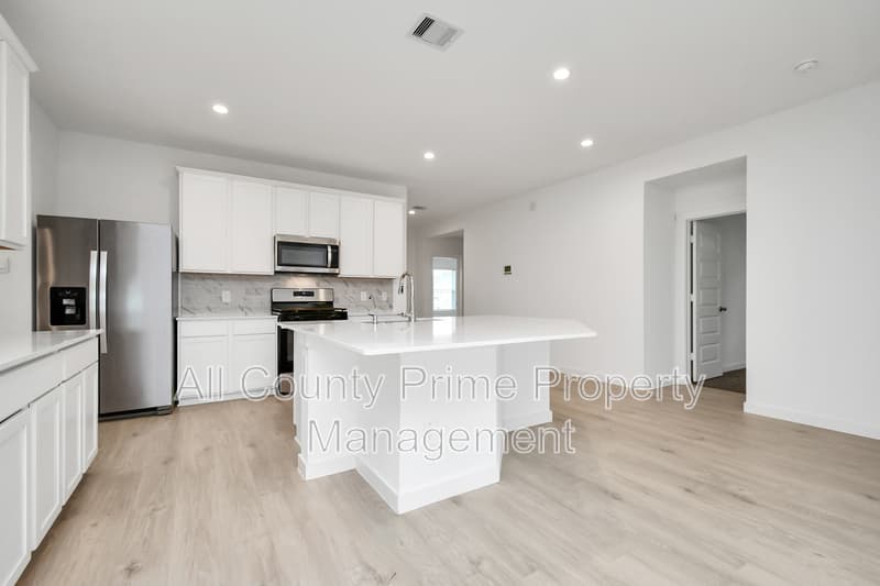 Katy House: 29935 Gallatin River Ln.