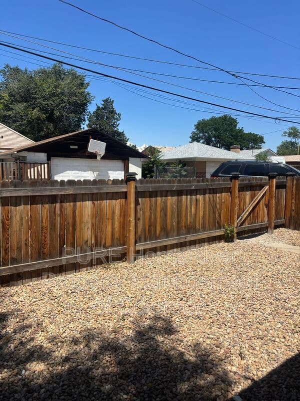 Denver Condo: 935 Winona Ct
