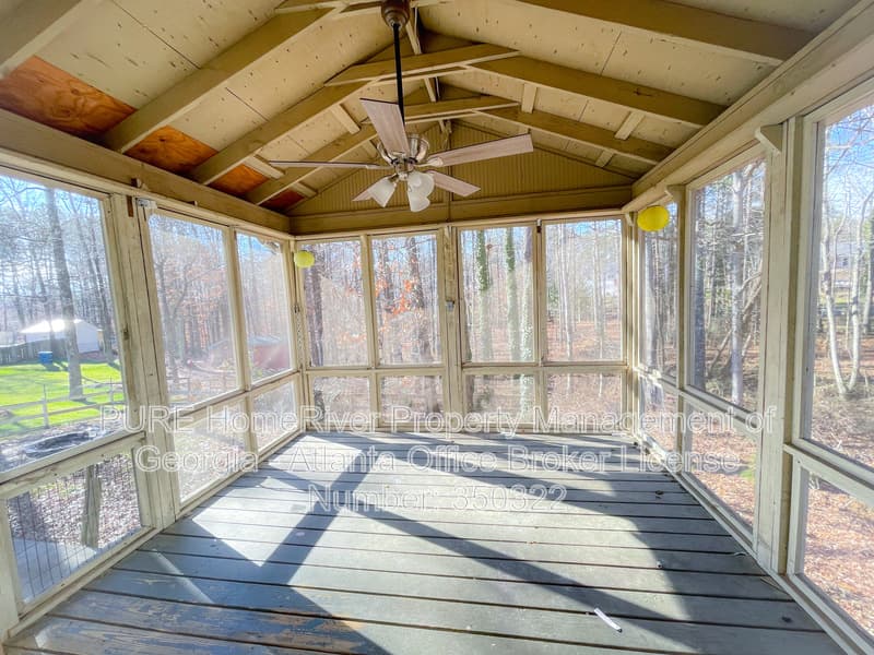 Lawrenceville House: 2280 Castle Royale Dr