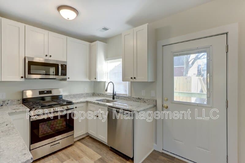 Savannah Condo: 543 East Harris Street