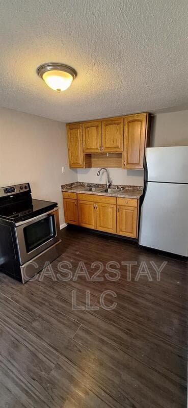 Radcliff Condo: 1404 S Wilson Rd