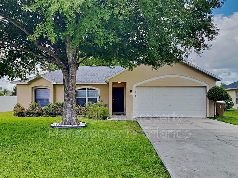 Kissimmee House: 1317 Dover Dr