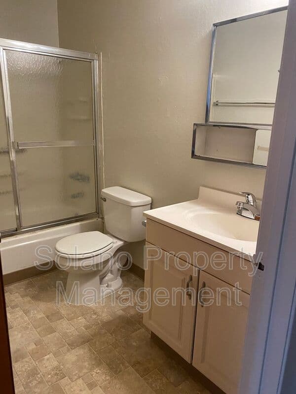 Fairfield Condo: 1235 Ohio St