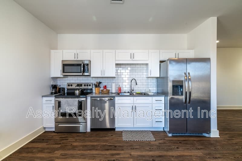 Alcoa Condo: 1110 Franck Street - 213
