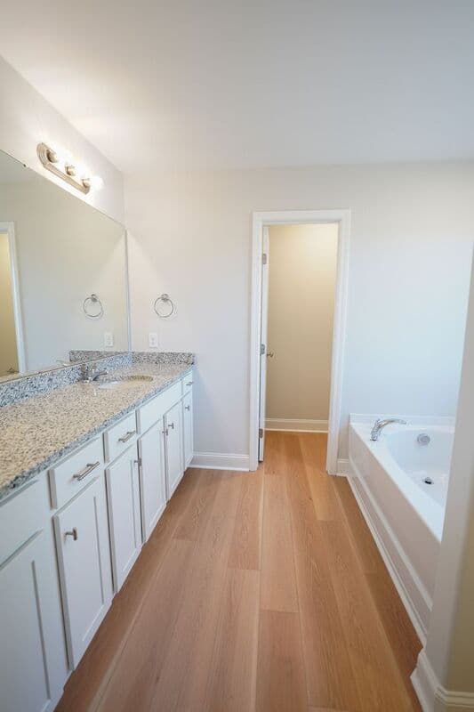 Bloomingdale House: 166 Guana Ln