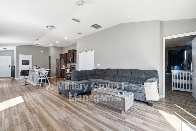 Jacksonville House: 8089 Cape Fox Drive