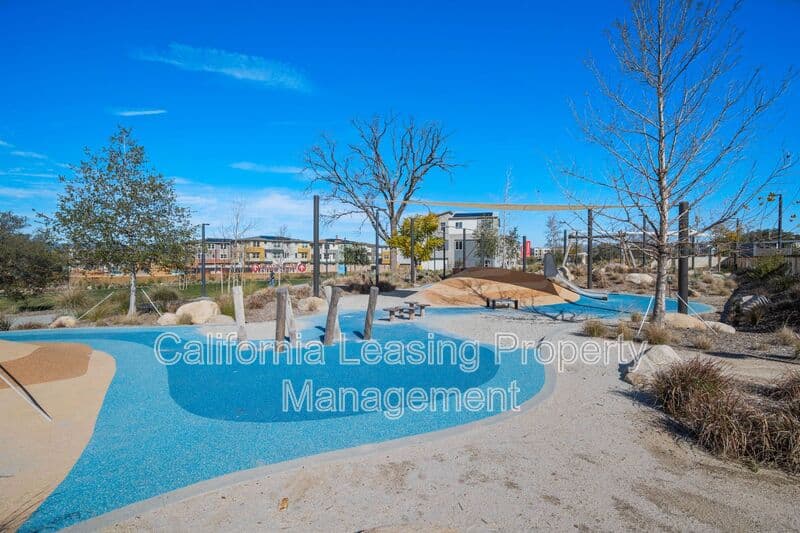 Valencia House: 27233 Red Willow Court