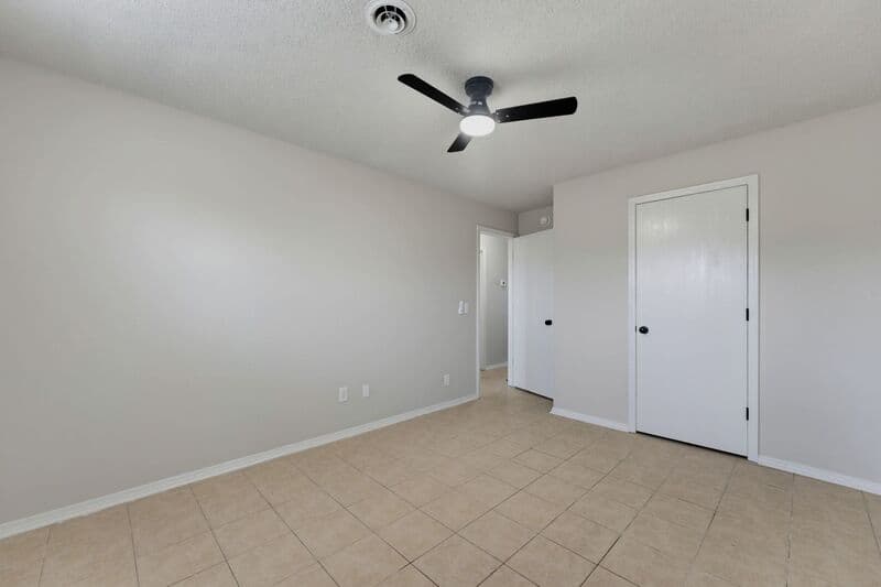 Rogers Condo: 1247 W Sunset Dr