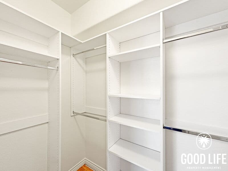 La Jolla Condo: 9293 Regents Rd