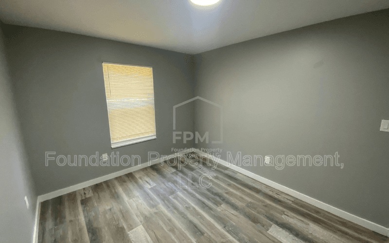 Memphis House: 1378 Eloise Road