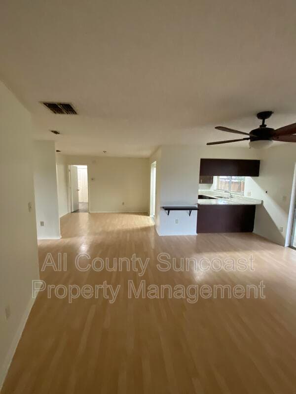 Palm Harbor House: 2631 Country Grove Blvd