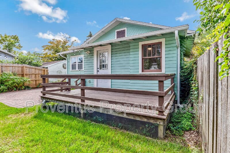 Pensacola House: 904 North 16th Avenue