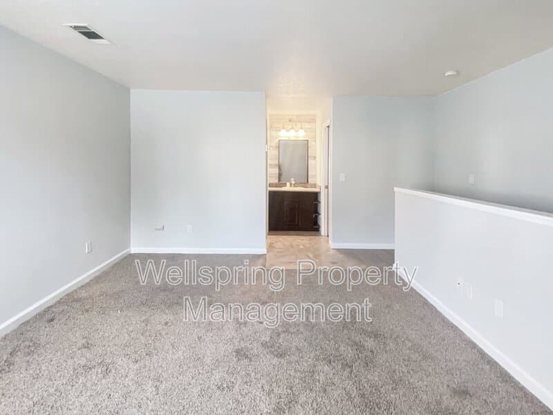 Stockton Condo: 1529 Pyrenees Ave