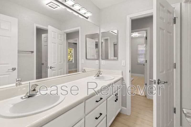 Tracy House: 2529 Almanor Dr