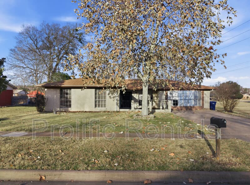 Copperas Cove House: 610 Creek Street