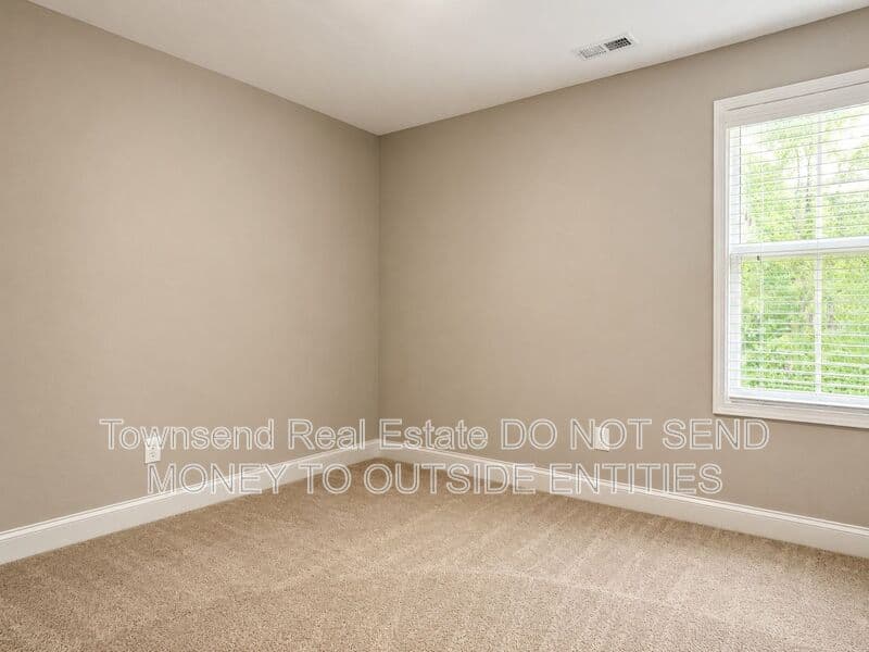 Stedman House: 621 Blawell Circle