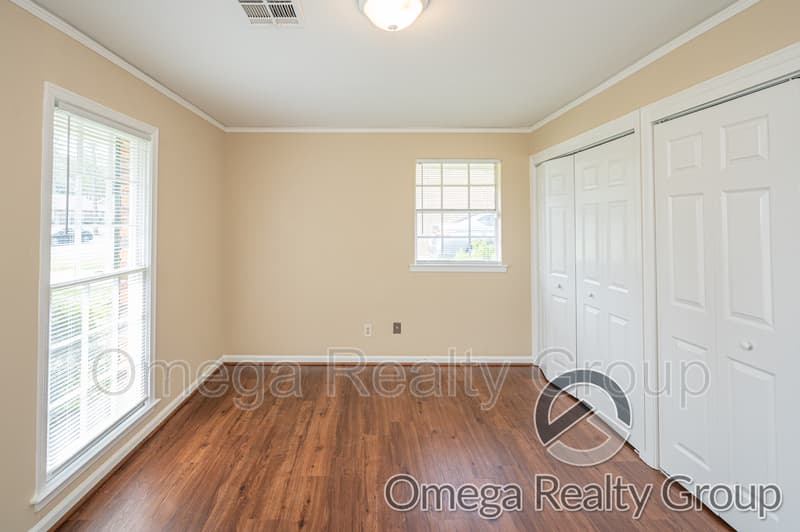 Montgomery House: 3117 Brentwood Dr