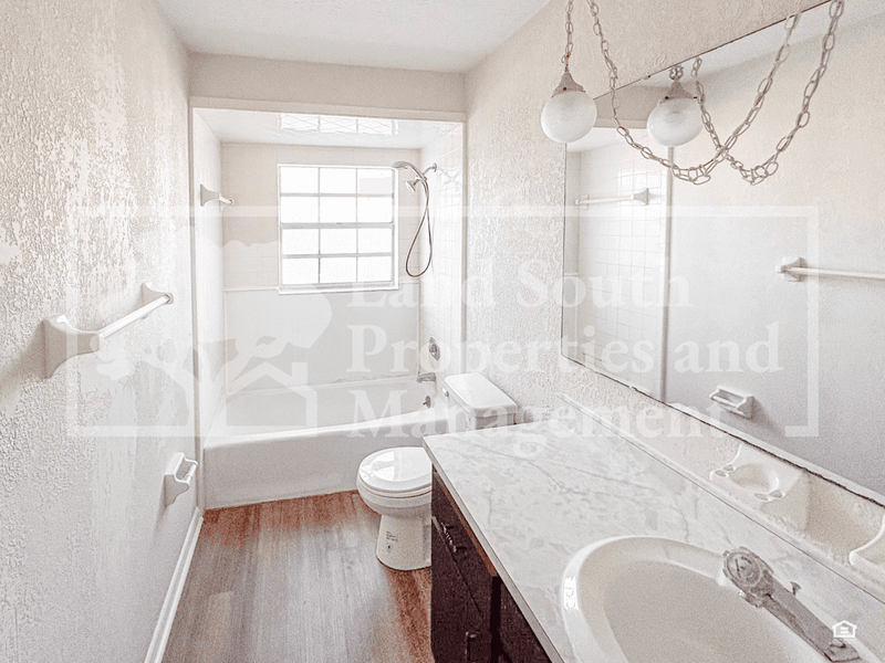 Lakeland House: 708 Boyd Court