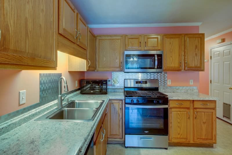 Lancaster House: 1030 Sterling Place
