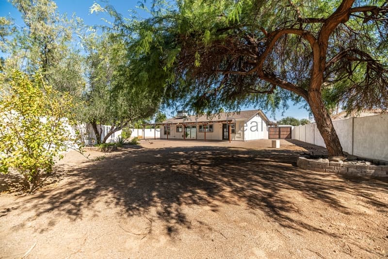 Chandler House: 526 N Pepperwood Ct