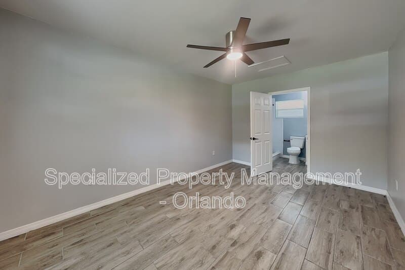 Orlando House: 561 Raleigh St