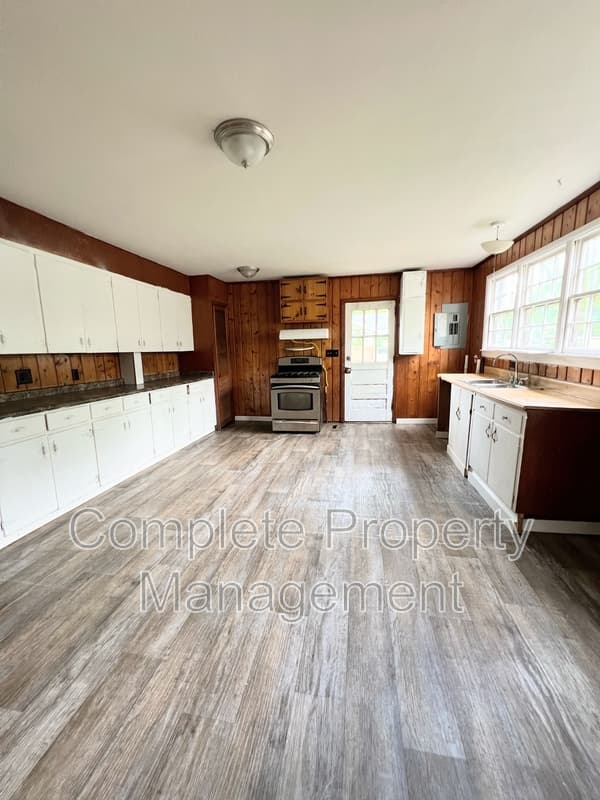 Birmingham House: 7330 1st Avenue South