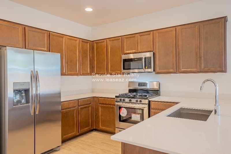 Phoenix House: 9348 W Glenrosa Ave