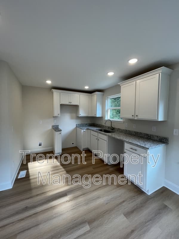 Chattanooga House: 2719 Orton Street A